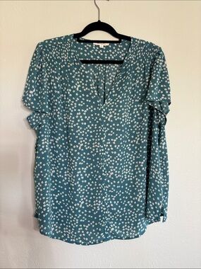 Monday Fun Teal Flower Short Sleeve Top